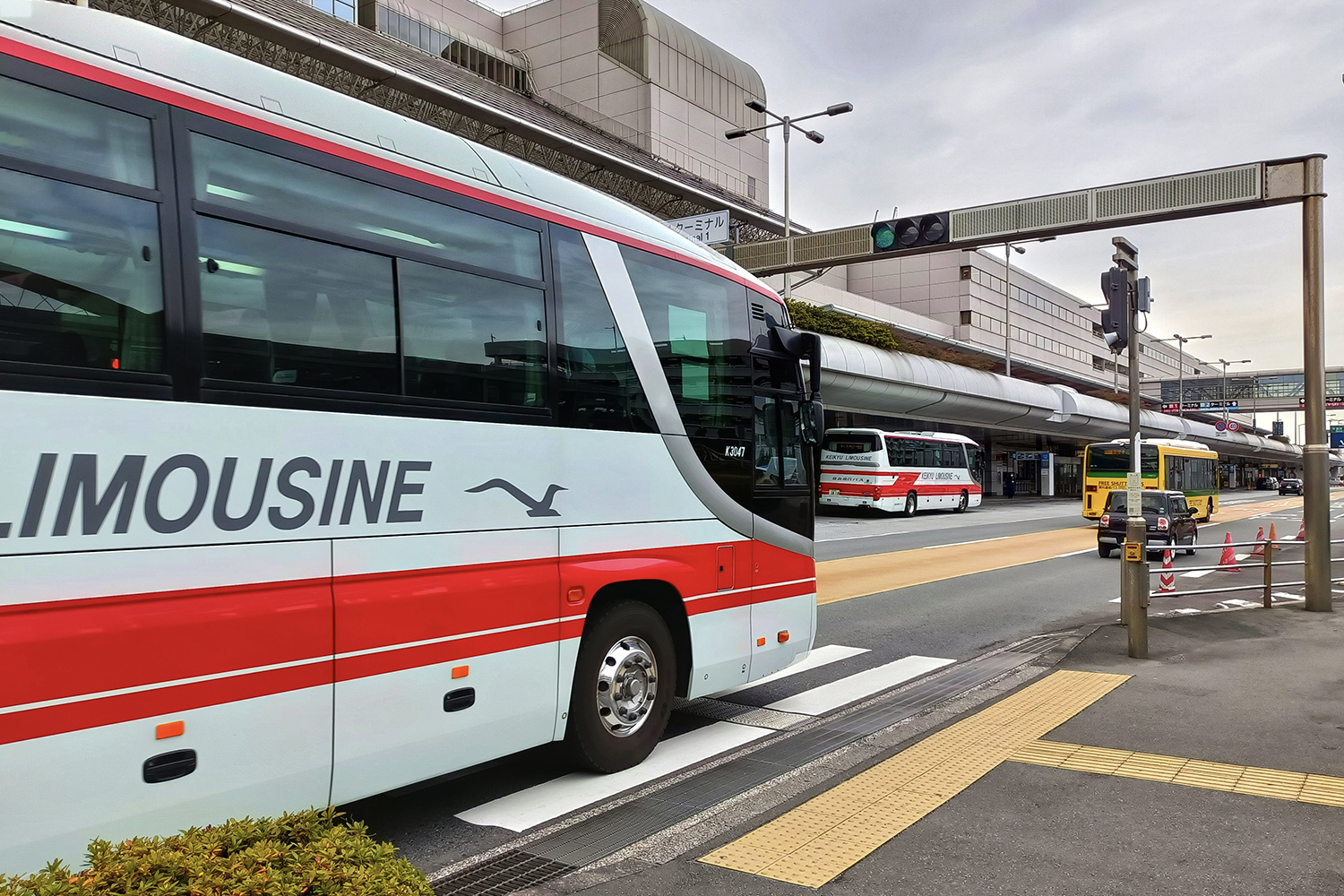 羽田空港に向かうバス