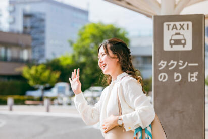 「空車」だから手を挙げたのに無視された？　元タクシードライバーが解説する「空車タクシーが止まってくれない」ワケ