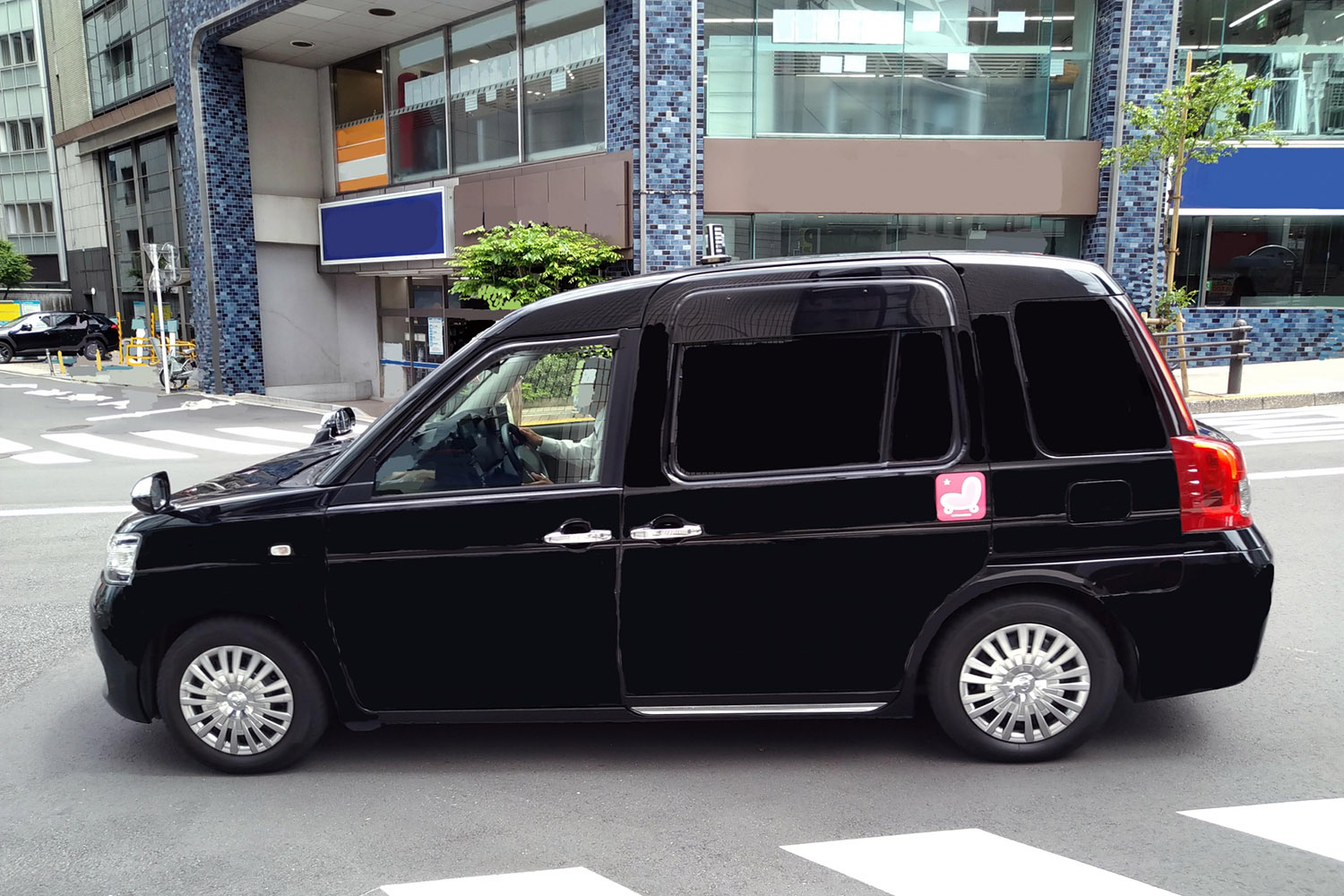 街を走るタクシー 〜 画像5
