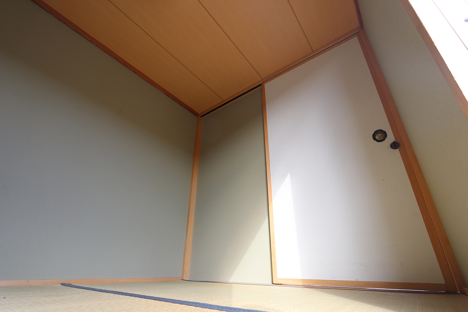 京都のオーナーが仕上げたデコトラの内部に潜入 〜 画像6