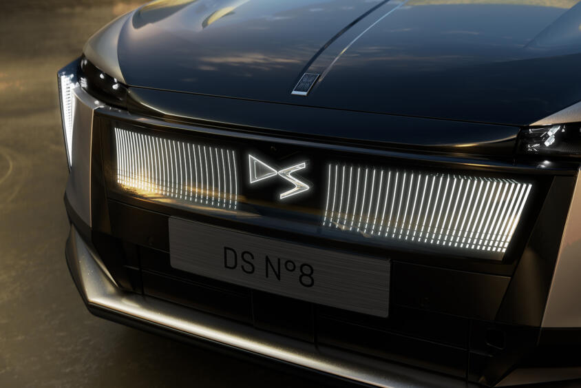 全国ディーラー巡回でDSの最先端を体感するチャンス！　新型EV「DS N°8」が日本国内初展示へ！　
