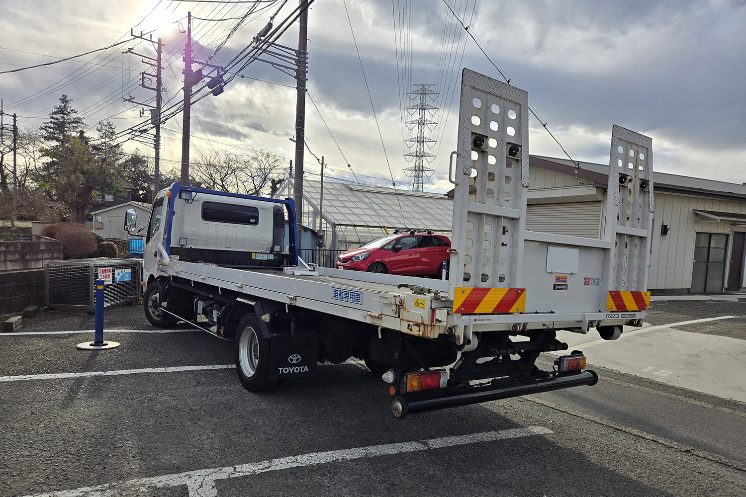 積載車のリヤ
