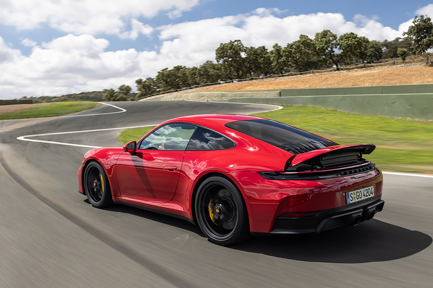 ポルシェ911カレラ4GTSの走行シーン 〜 画像14