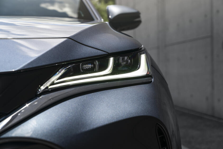 カムリ ✕ SUV ✕ ステーションワゴン＝ヴェンザ！　日本のハリアーが北米で「ヴェンザ」として復活した理由