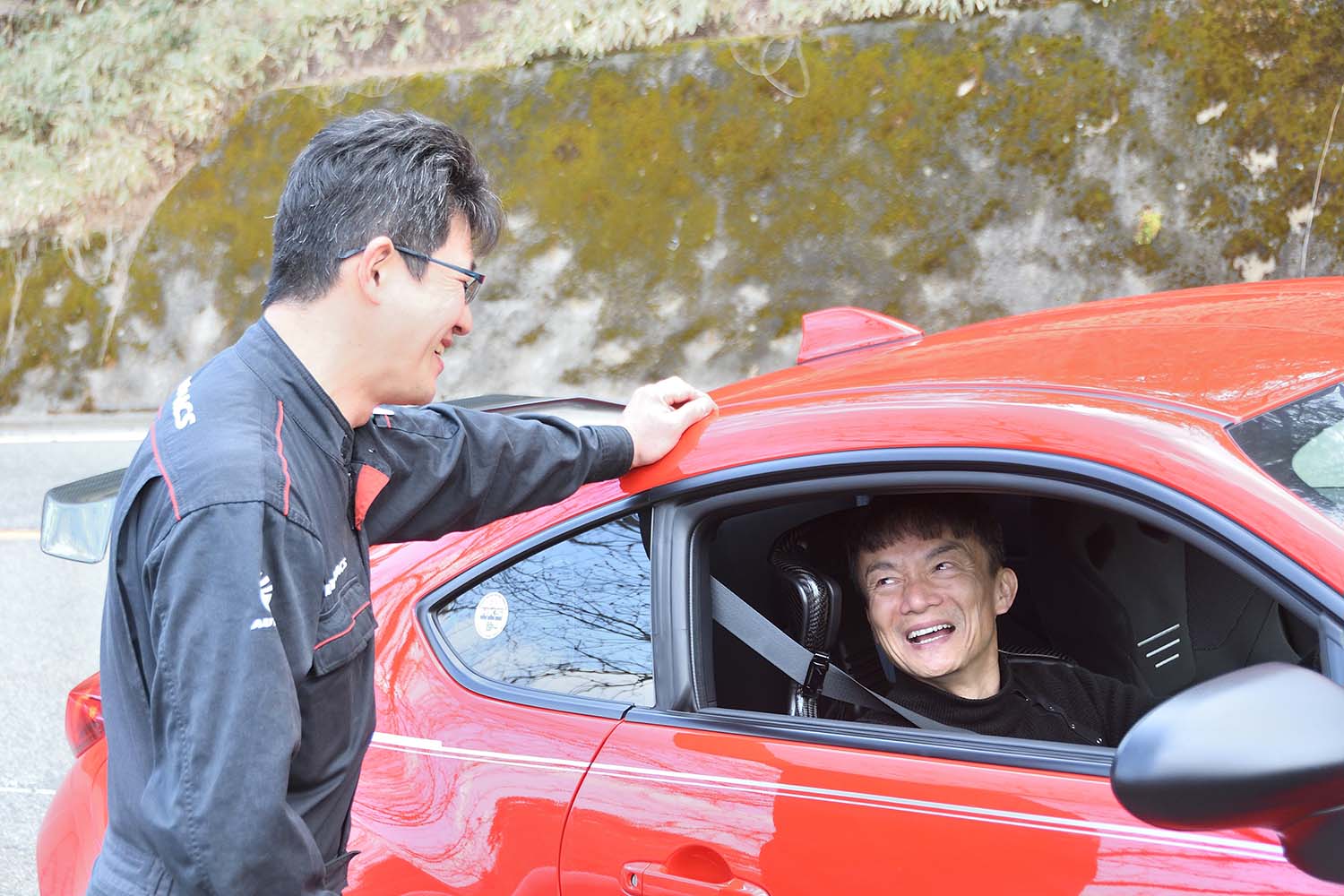 スーパーオートバックスサンシャイン神戸の小杉ピットマネージャーと岡本さん 〜 画像34