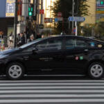 【画像】そういえばほぼ見かけないけどナゼ？　カッコイイと評判の「現行プリウス」のタクシーがあまり走っていないワケ 〜 画像2