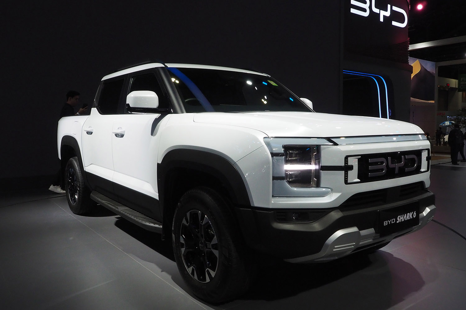 BYDシャーク6のフロントスタイリング
