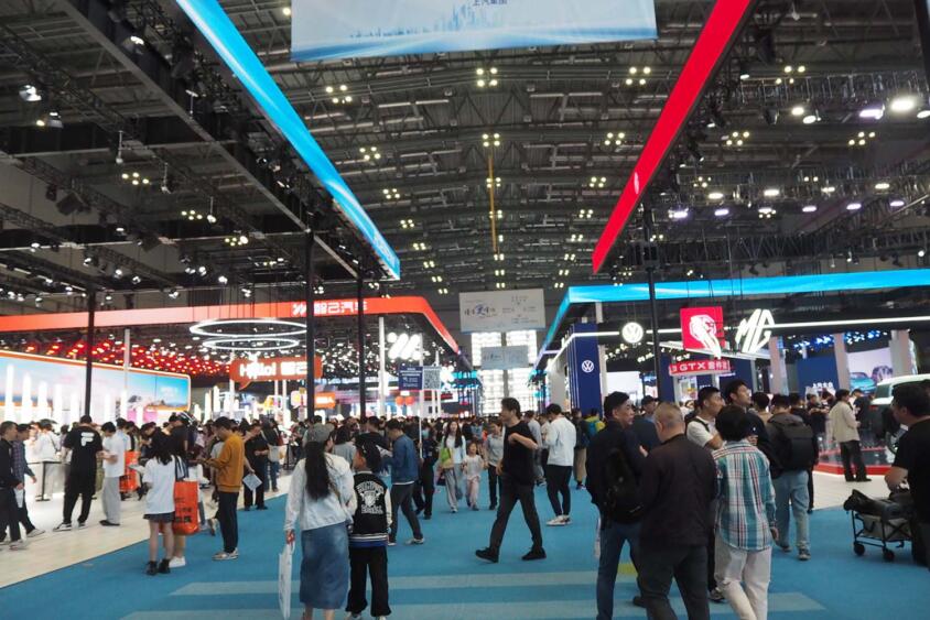 コロナ禍前は広すぎて回りきれなかった上海モーターショーが……あれ？　中国経済の停滞を感じさせる若干の寂しさ