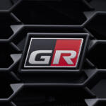 【画像】カローラクロスに待望の「GRスポーツ」追加！　スポーティな見た目だけでなく走りにも手が入った本格派の内容とは 〜 画像12