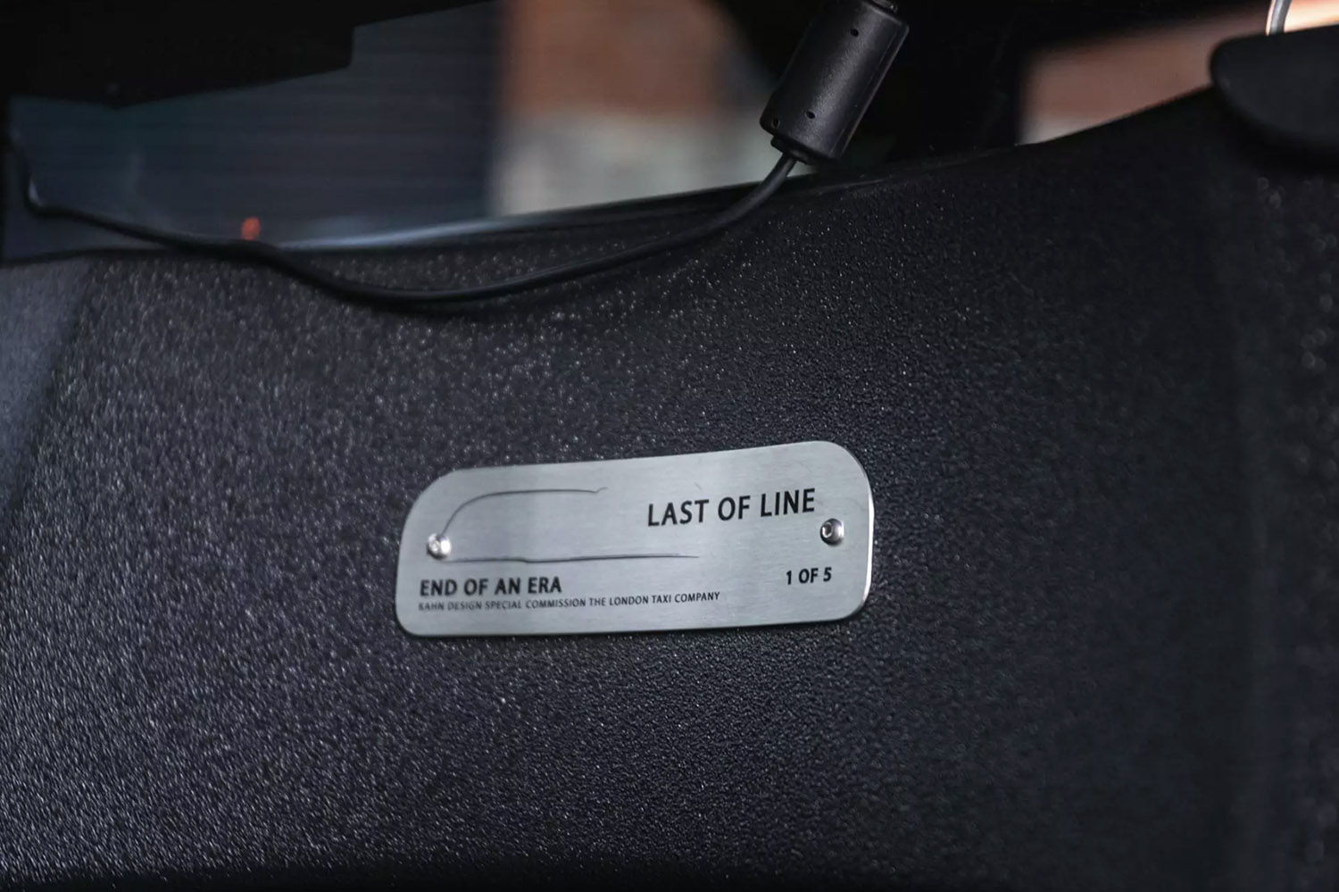 ロンドンタクシーTX4 ’Last of the Line Edition'のシリアルプレート