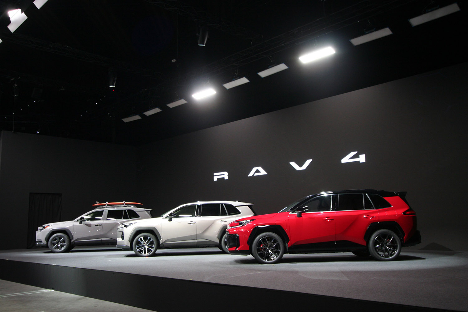 新型RAV4で初設定された「GRスポーツ」の中身とコダワリ