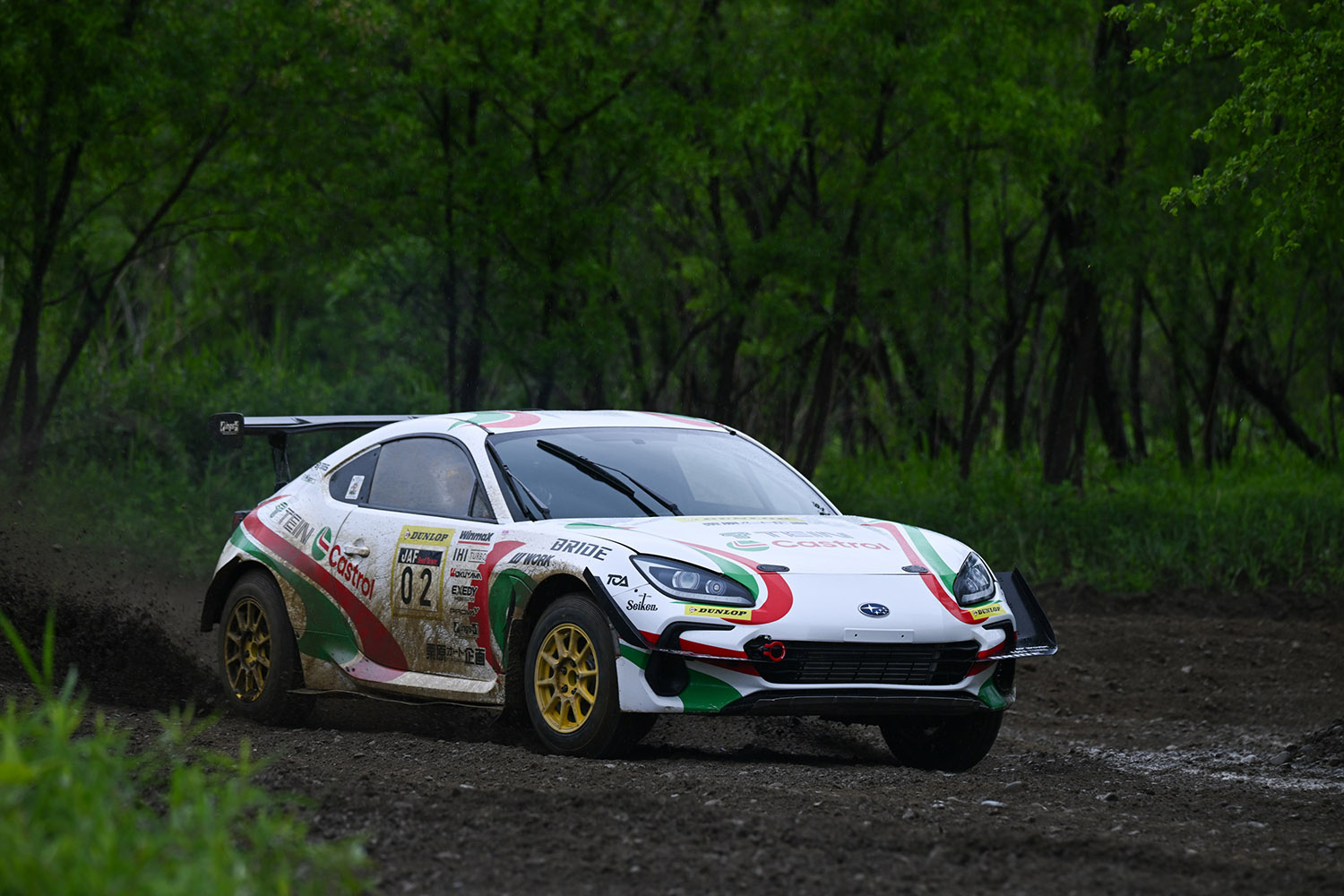 鎌田卓麻選手の2号車「Castrol TEIN BRZ」