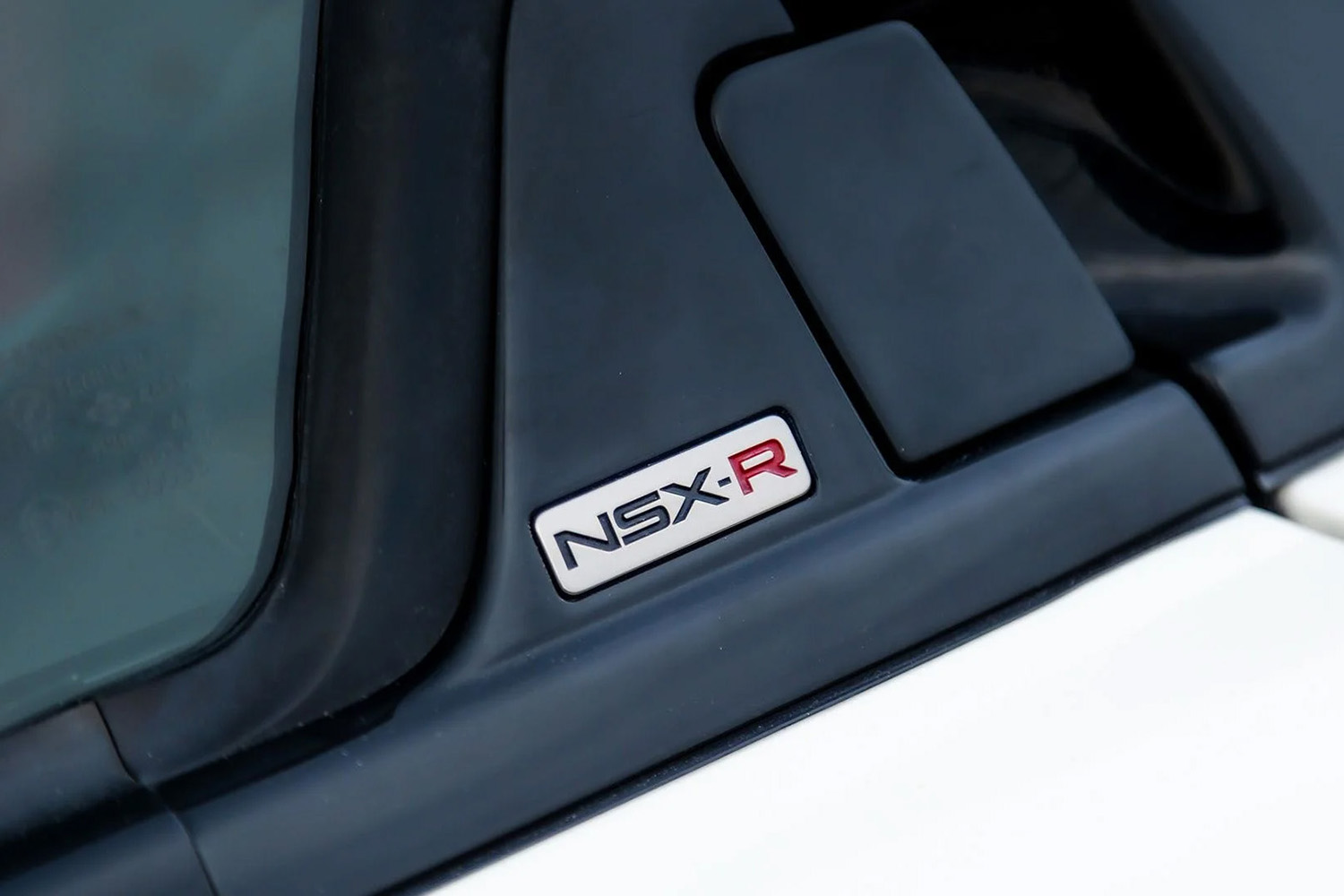 後期型NSXタイプRがイギリスのオークションで落札されたプライスに驚愕 〜 画像14