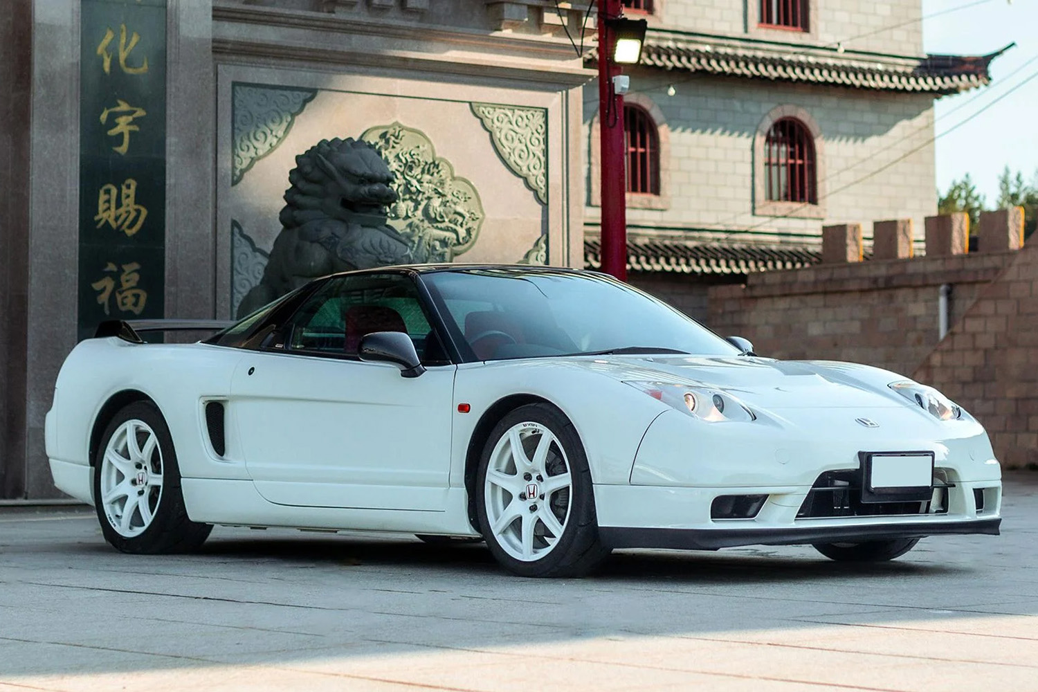 1億5000万円超で落札されたホンダNSX-Rのフロントスタイリング 〜 画像23