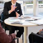 【画像】イマドキの若者は電話も苦手なら「対人商談」も苦手でクルマを買うのを躊躇！　新車ディーラーでの「無人購入」も現実味を帯びてきた 〜 画像3