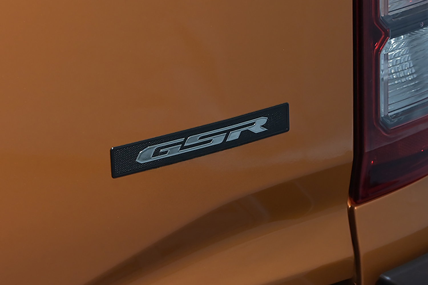 三菱伝統のトップグレード「GSR」
