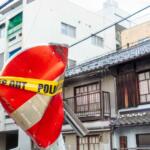 【画像】標識グッチャチャ！　センターライン消えてる！　道路の異常はいま「ライン」で簡単に通報可能だった 〜 画像5