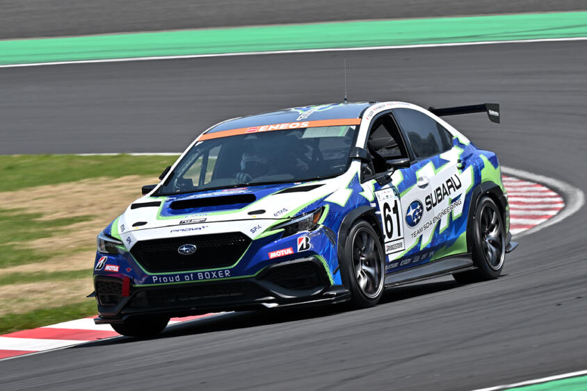 スーパー耐久第２戦ST-Qクラスでいきなりのポール・トゥ・ウィン！　クルマと人を育てるレースにスバルが挑戦する真の目的