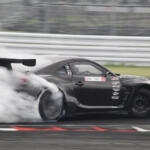 【画像】レーシングドライバーはドリフトの腕も超一流！　スーパーGTやスーパーフォーミュラを戦う大湯都史樹選手がフォーミュラドリフトに電撃参戦 〜 画像59