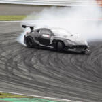 【画像】レーシングドライバーはドリフトの腕も超一流！　スーパーGTやスーパーフォーミュラを戦う大湯都史樹選手がフォーミュラドリフトに電撃参戦 〜 画像70