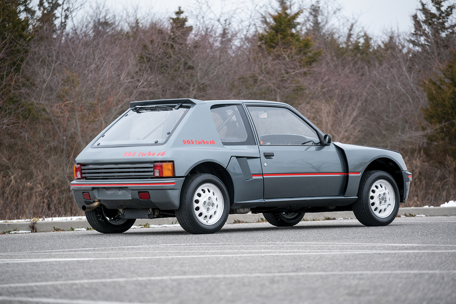 プジョー205ターボ16のリヤスタイリング
