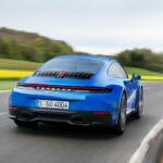 【画像】ちっちゃい変化のようだが大事件！　ポルシェ911のエンジンスタートが「キーをひねる」から「ボタンを押す」になったことでファンが大騒ぎするワケ 〜 画像2