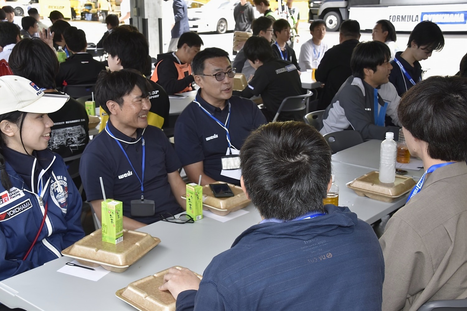 「Formula Gymkhana」学生と協賛企業の懇親会