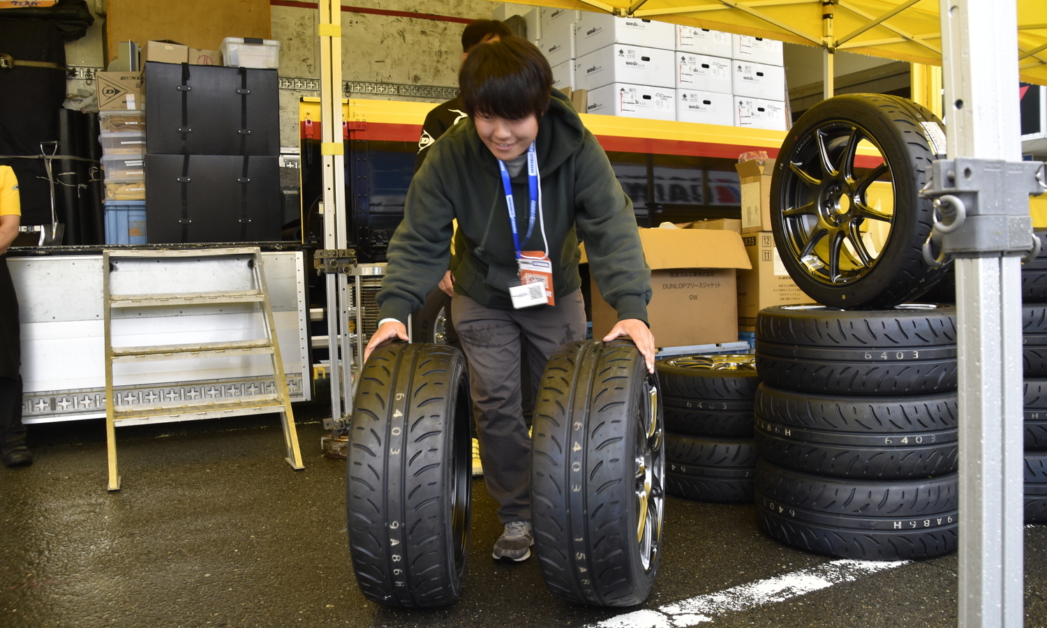 「Formula Gymkhana」ダンロップ「DIREZZA ZⅢ CUP」を参加者に支給