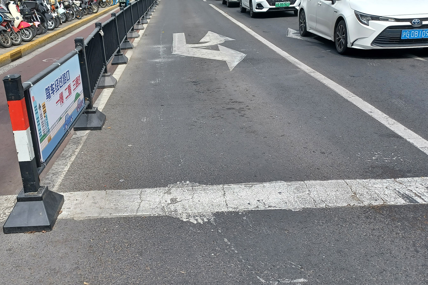上海市内の独特すぎる交通事情 〜 画像4