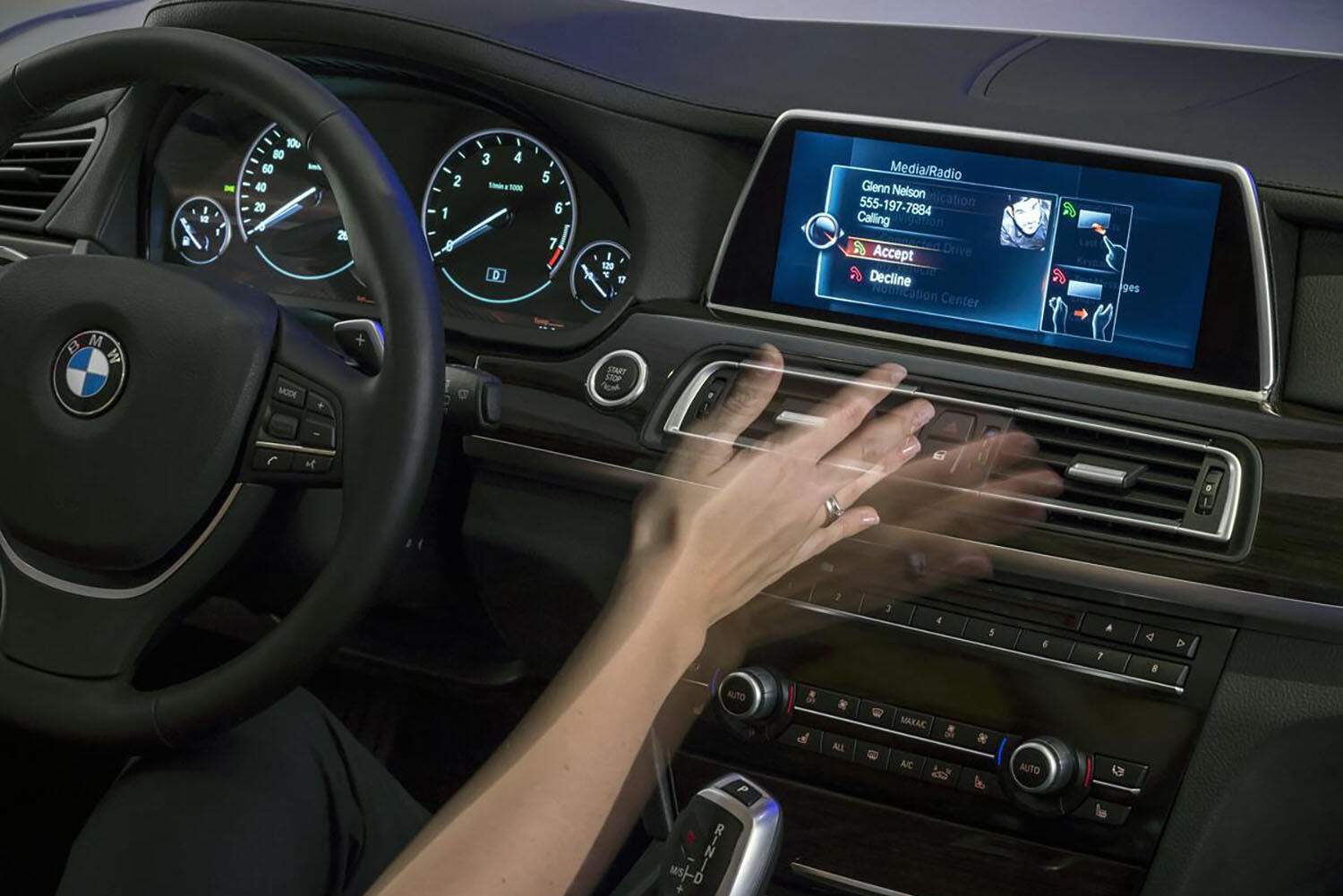BMWのジェスチャーコントロール