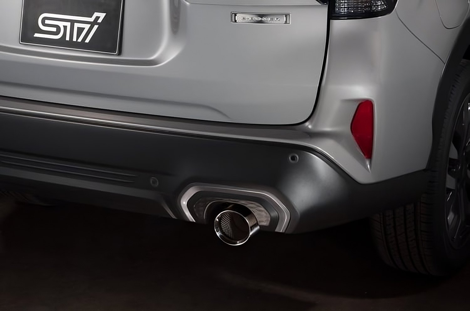 新型フォレスター用STI「パフォーマンスマフラー」を装着した状態
