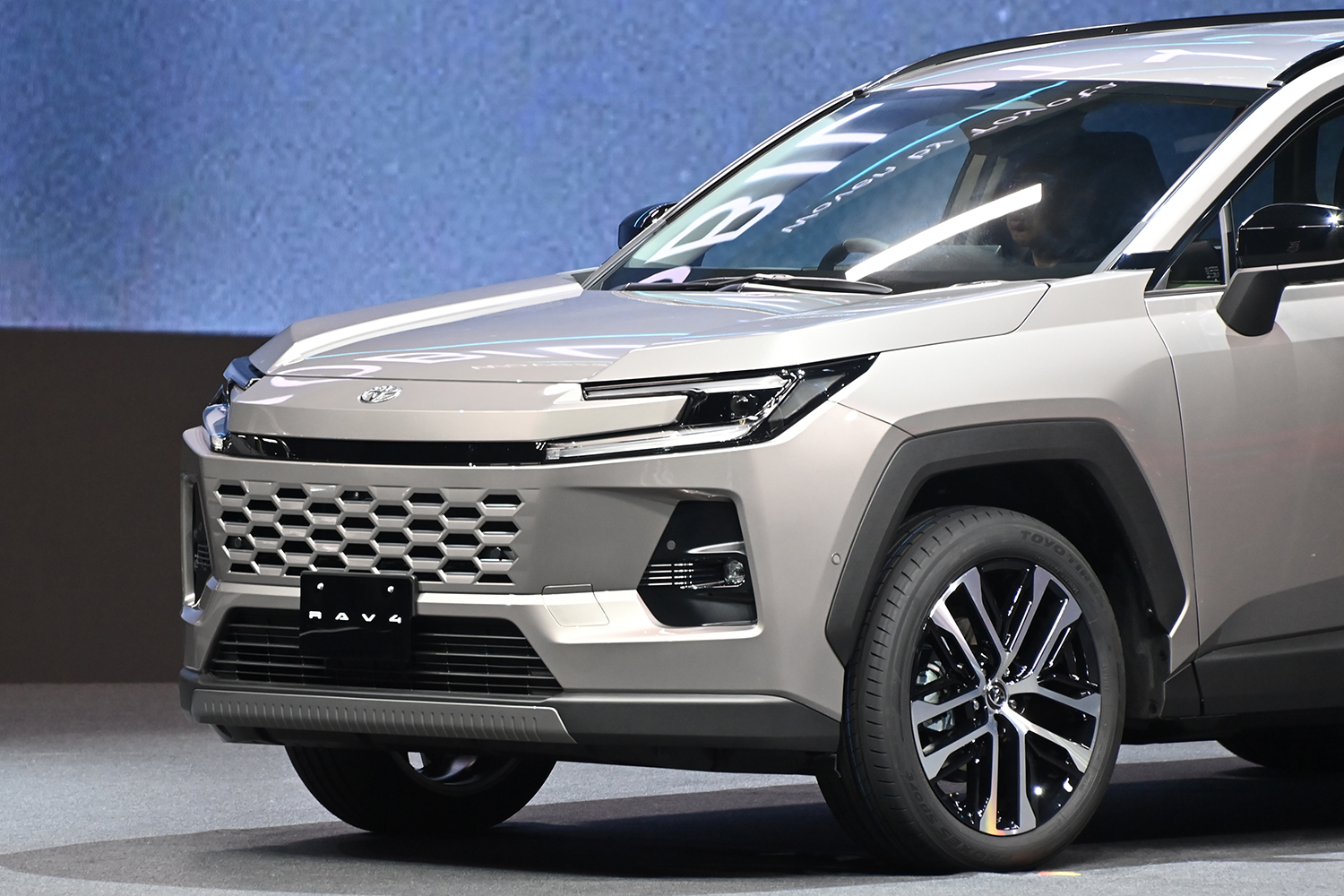 新型RAV4のグレード展開 〜 画像7