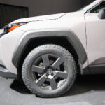 【画像】新型RAV4は「GRスポーツ」以外も熱くて「選び」が悩ましすぎる！　開発者を直撃してわかった「CORE」「Adventure」の注目ポイント!! 〜 画像11