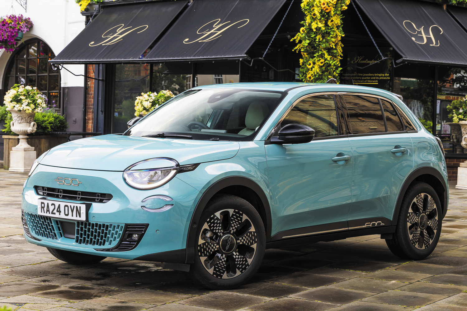 「FIAT 600 Hybrid」のフロントスタイル
