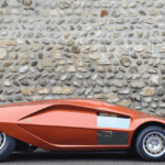 【画像】車高たった86cm！　乗り降りはフロントガラス！　「ランチア・ストラトスHFゼロ」はまさに伝説のコンセプトカーだった 〜 画像1