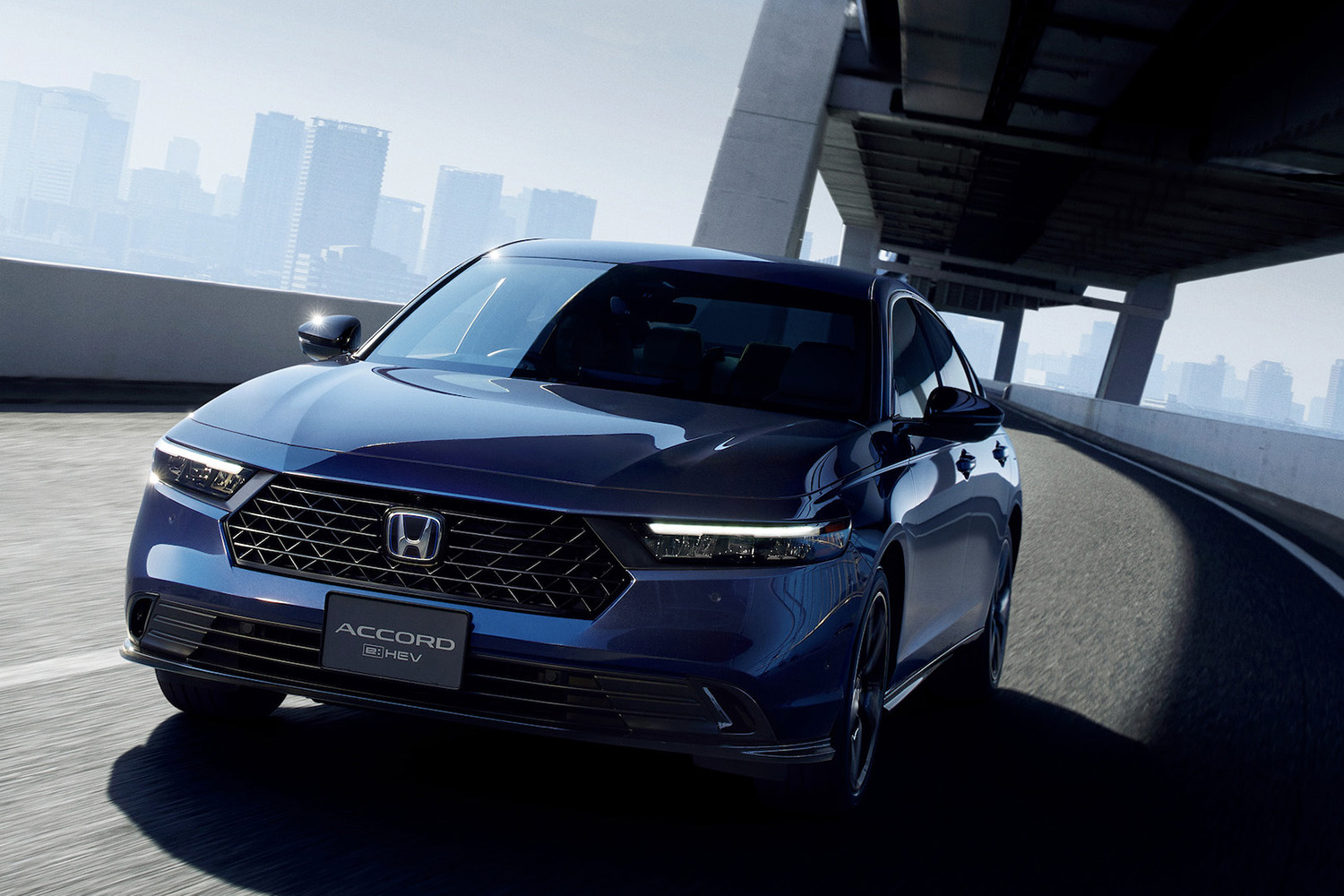 新型ホンダ・アコードのフロントスタイリング