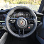 【画像】【試乗】贅沢にもシボレー・コルベットとポルシェ911を比較試乗！　圧倒的な「走りの質」のなかで守られる伝統とは 〜 画像12