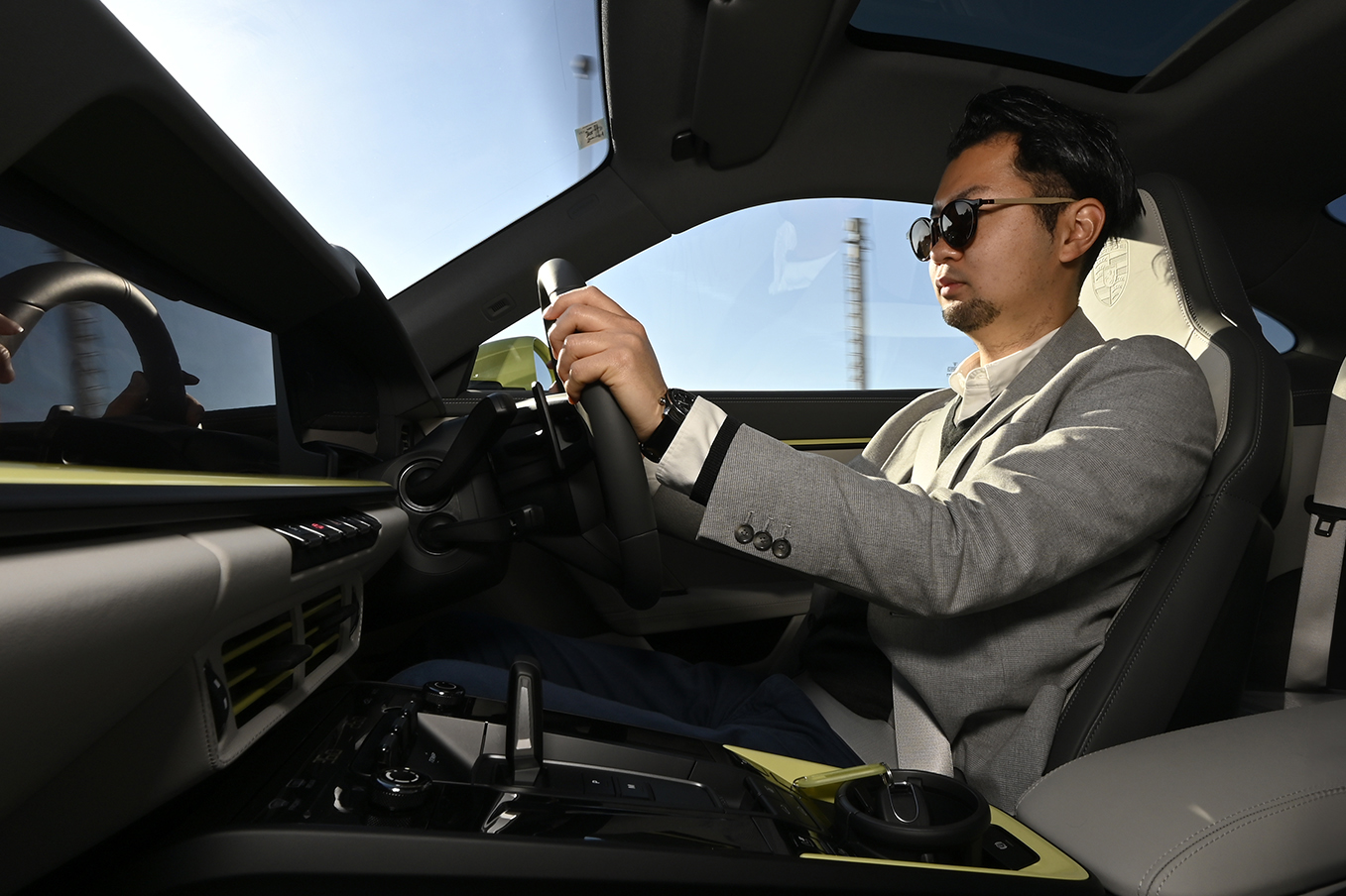 ポルシェ911を運転する西川昇吾さん 〜 画像20