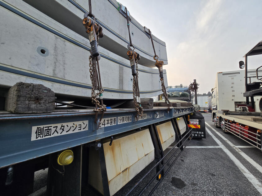 車高が変わるトラックに全長が伸びたり縮んだりするトラック！　激レアトラックが面白れ〜!!