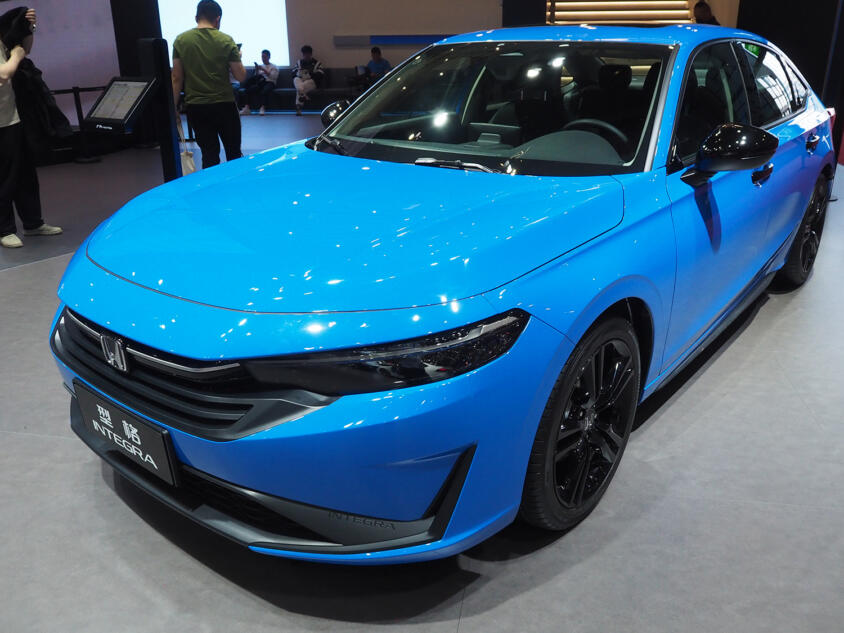 「英仕派」「格瑞維亜」「卡羅拉」って何の車名かわかる？　中国モーターショーの密かな楽しみ「漢字車名」当て