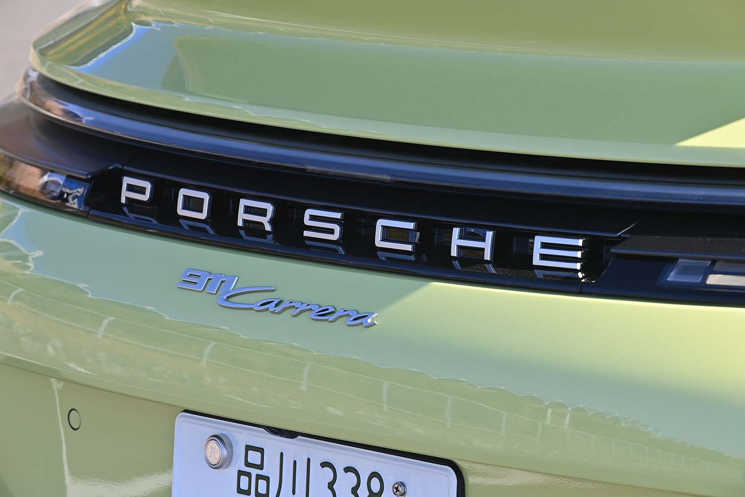モータージャーナリストの西川昇吾がポルシェ911とシボレー・コルベットに試乗 〜 画像8
