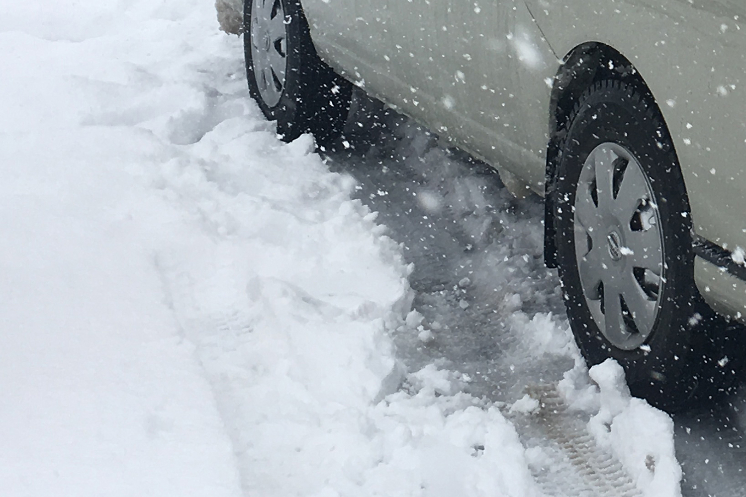 雪道でトラックやトレーラーがスタックしてしまう理由とは 〜 画像4