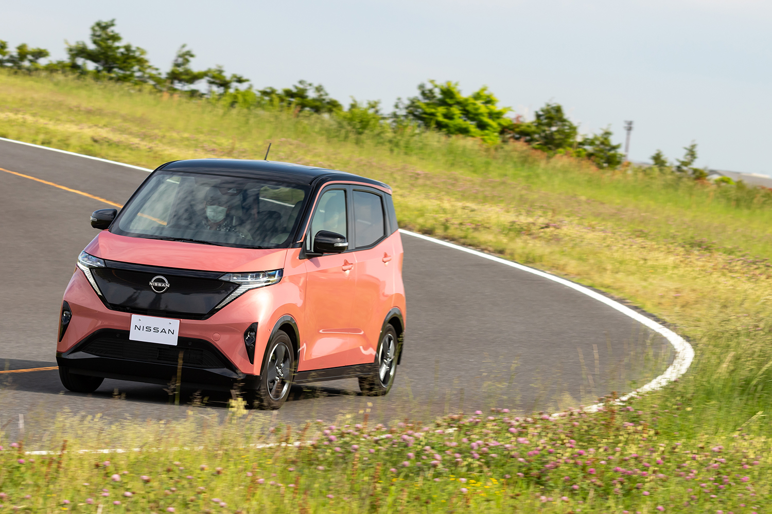 日産サクラ