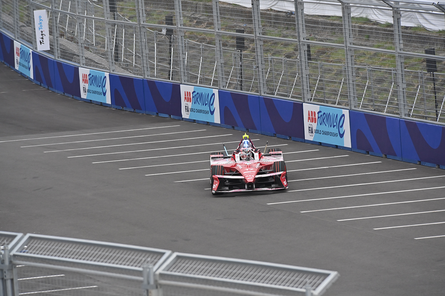 今期絶好調の日産フォーミュラEチームのガレージに潜入した 〜 画像87