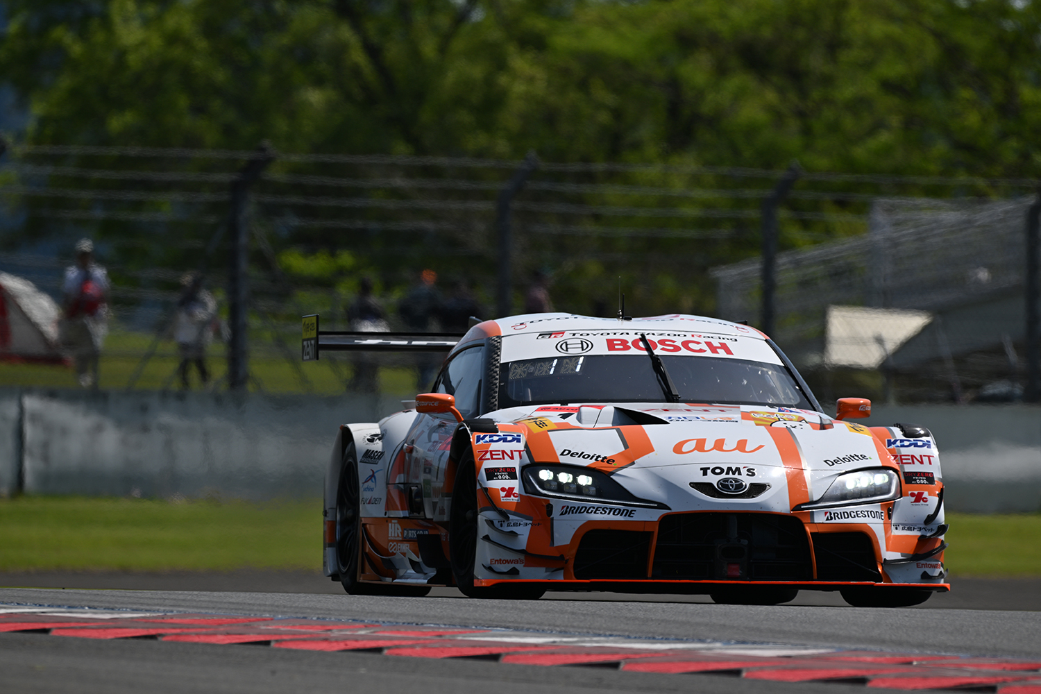 スーパーGTを戦うGT500車両から市販車と共通のパーツを探してみた 〜 画像7