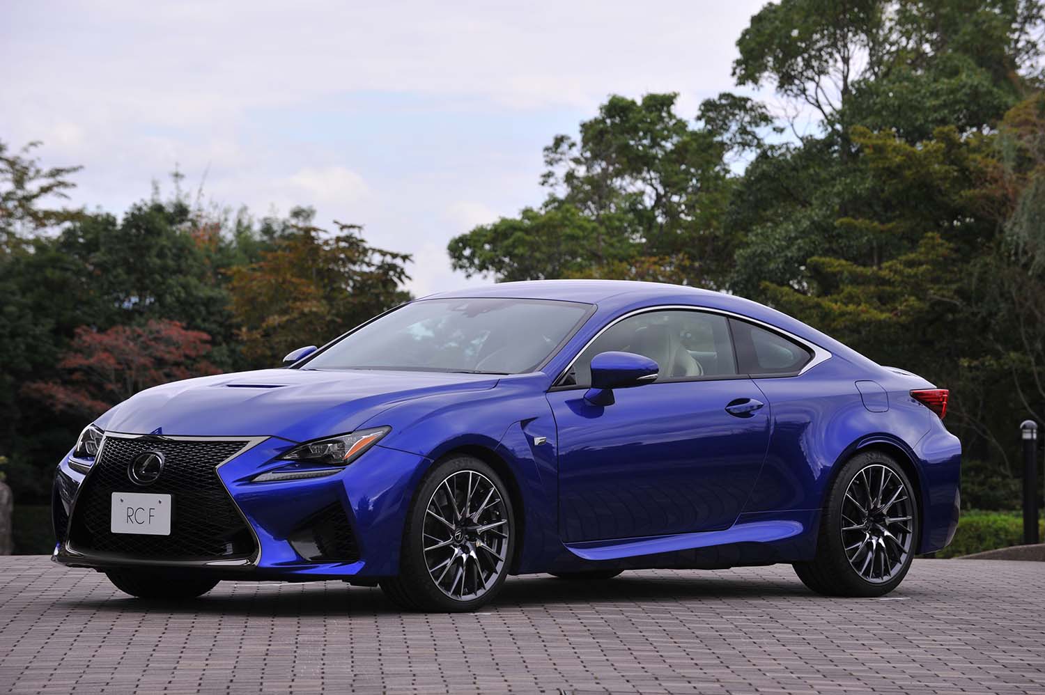 レクサスRC F