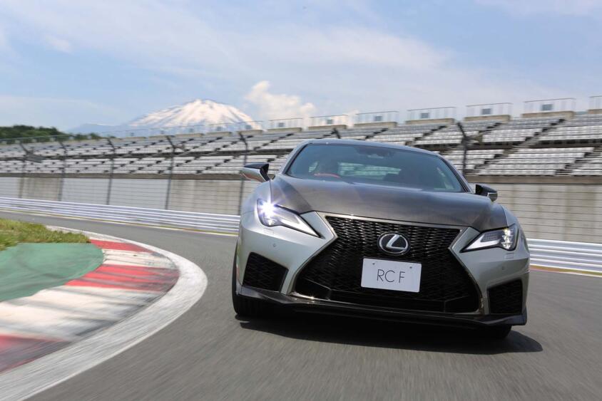 貴重な国産スポーツクーペがまた消える！　涙に暮れつつ「レクサスRC」11年の歴史を振り返る!!