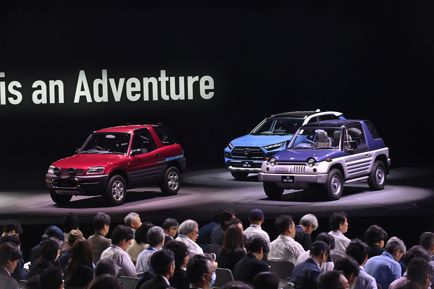 6代目の新型RAV4が登場 〜 画像18
