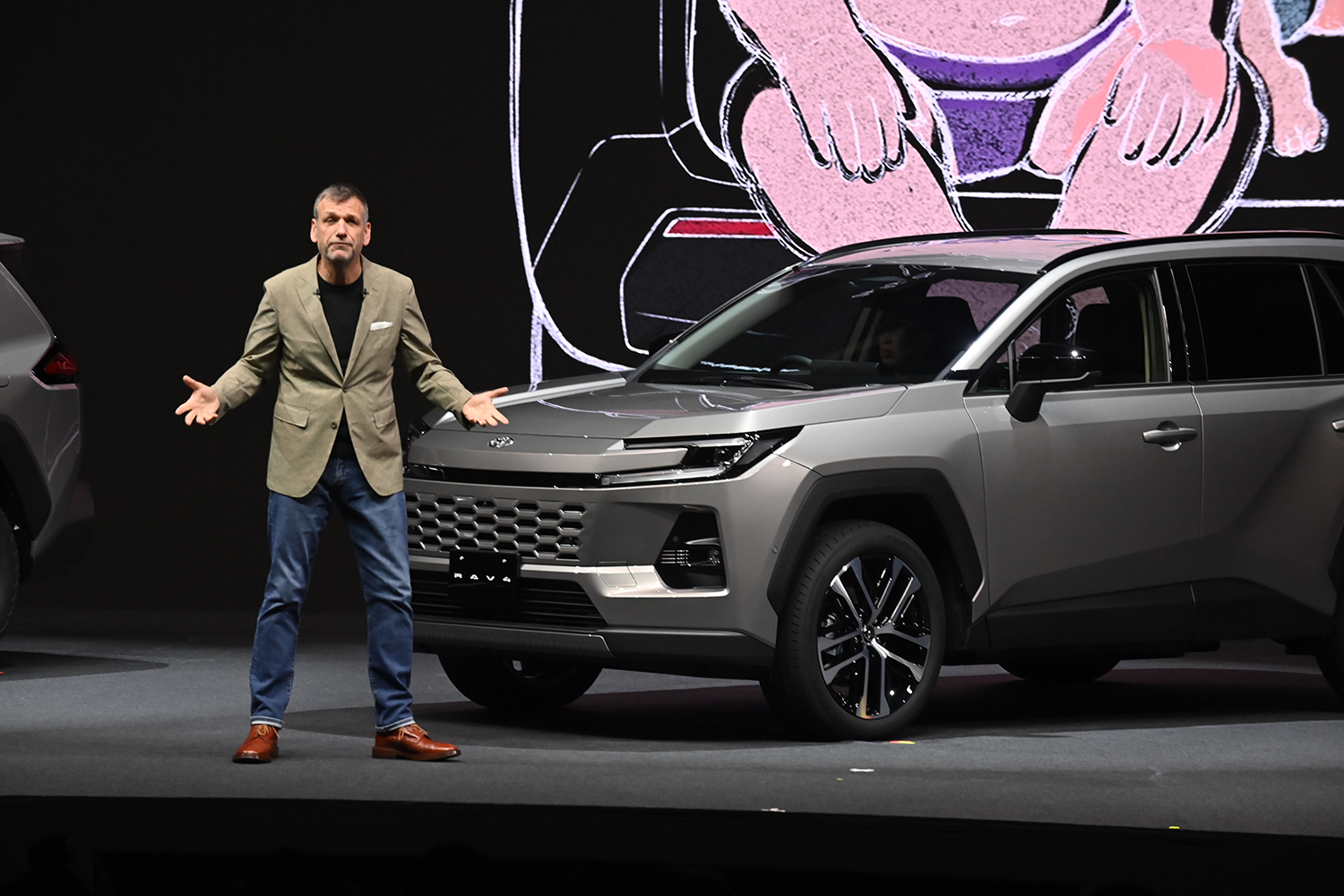 6代目の新型RAV4が登場 〜 画像37