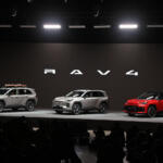 【画像】【速報】トヨタの大人気SUVが待望のフルモデルチェンジ！　６代目RAV４がさまざまな新機能を引っ提げ堂々デビュー 〜 画像51